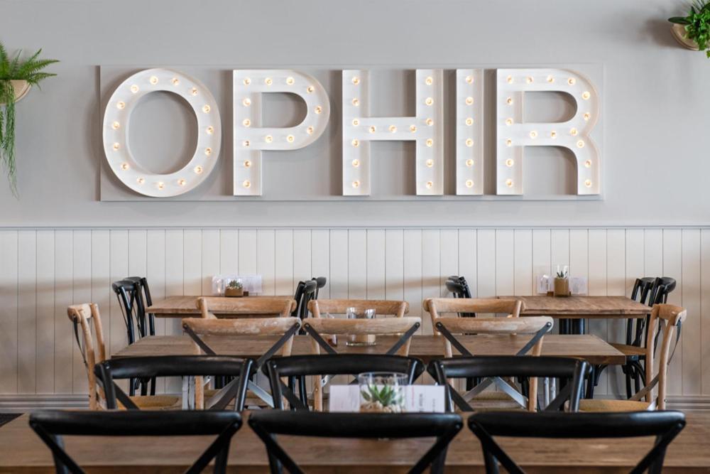 The Ophir Hotel Ориндж Экстерьер фото